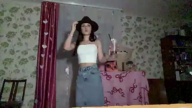 StephaniCute's cam snapshot