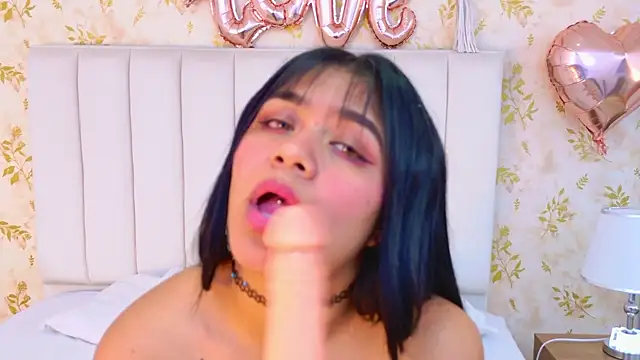 Scarleett_Fire's cam snapshot