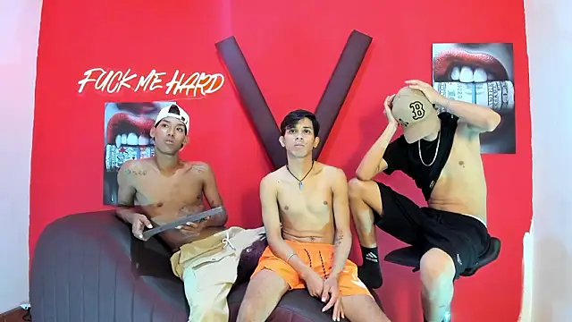 BOYS_PLAY's cam snapshot