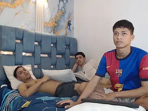 GOLD_BOYS's cam snapshot