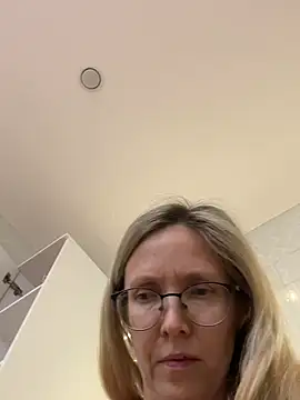 MollyStory's cam snapshot