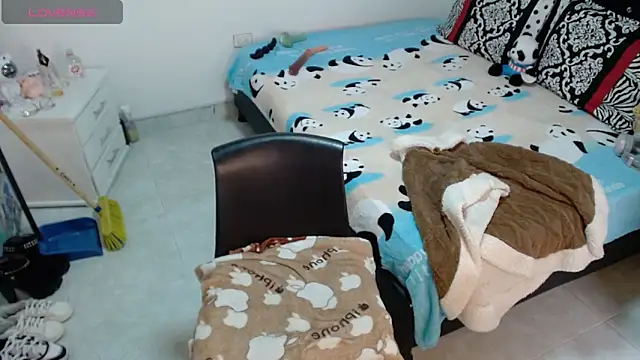 soniafuckboobs's cam snapshot