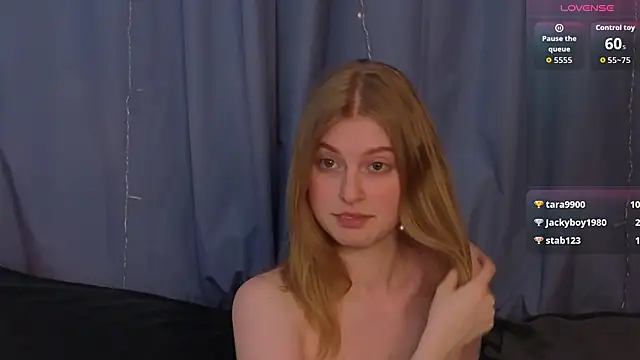 LanaRoxxy's cam snapshot