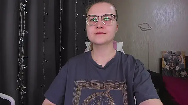 MissBrightShine's cam snapshot