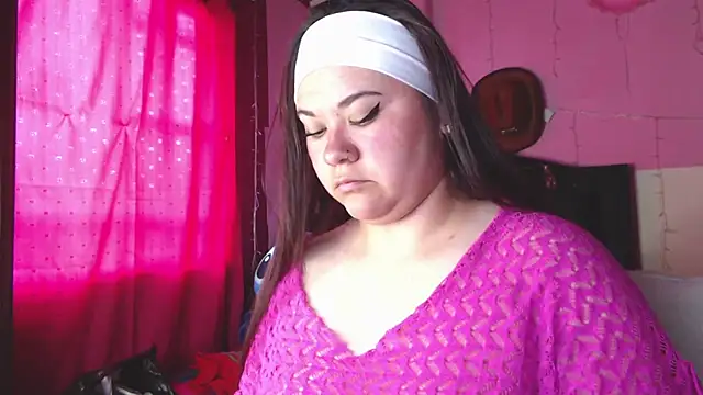 NikkiRous_'s cam snapshot