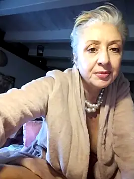 divinaerotica live sex cam