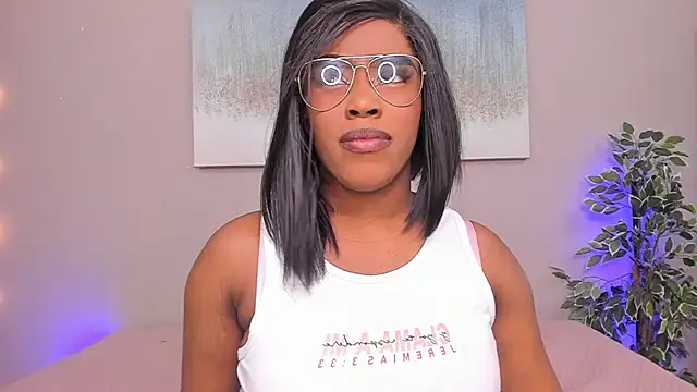 PechBri's cam snapshot