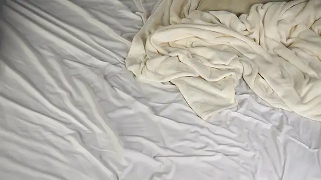 TishShazier's cam snapshot