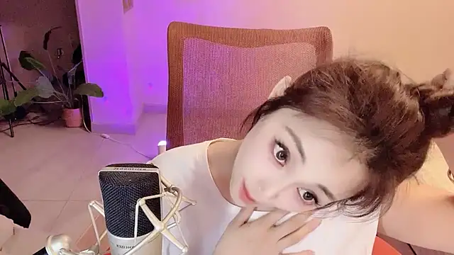 Daisy-77 live sex cam