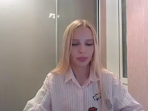 Melrissa's cam snapshot