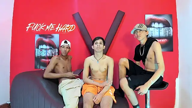 BOYS_PLAY live sex cam