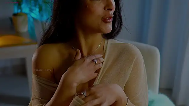 anabelcurvy live sex cam