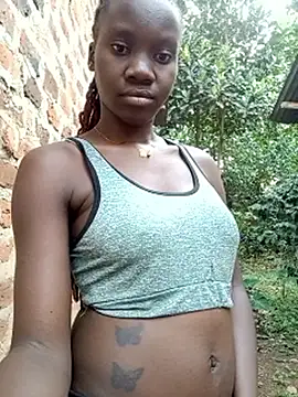 Black_juicy24 live sex cam