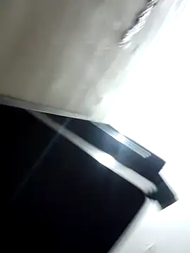 yamini1431 live sex cam