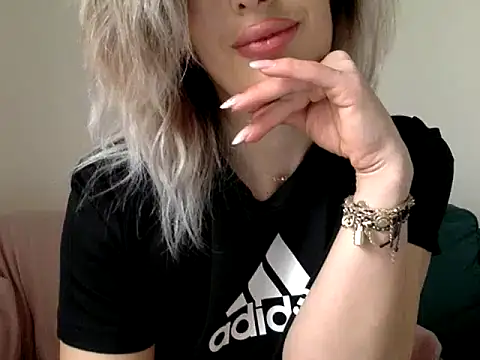 MelissaMia1's cam snapshot