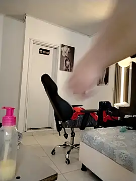 Natasha_miilf's cam snapshot