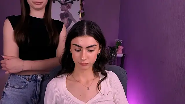 flora_ri live sex cam