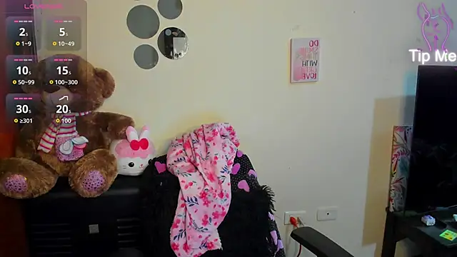 Ema__Luna's cam snapshot