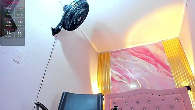 Lena_Bdsm's cam snapshot