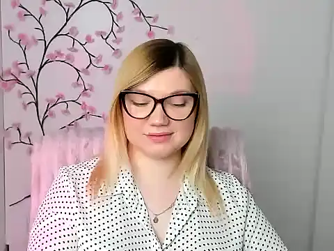 Lola_moree's cam snapshot