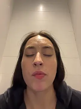 Holly_Play live sex cam