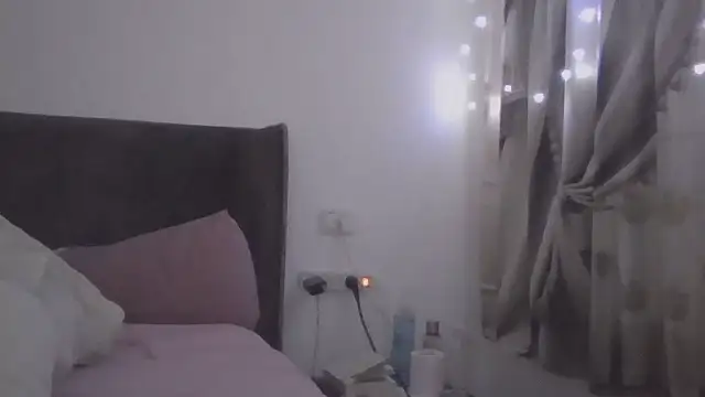 maayanlevi2 live sex cam