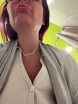 NataKitten live sex cam