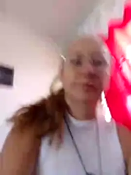 MILEIDE980's cam snapshot