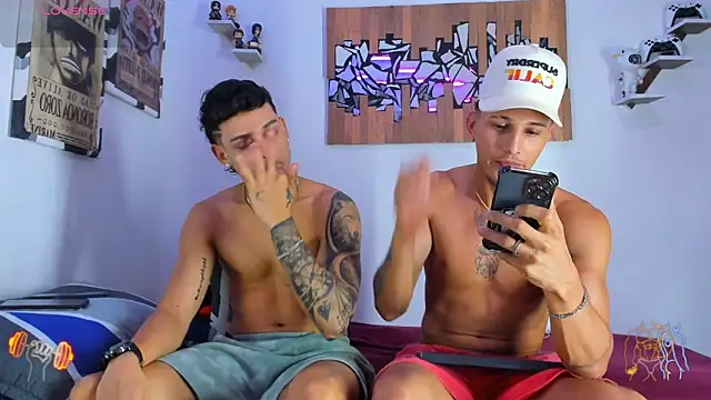 Friendsofeverything_ live sex cam