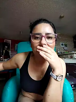 Im_Alma_'s cam snapshot