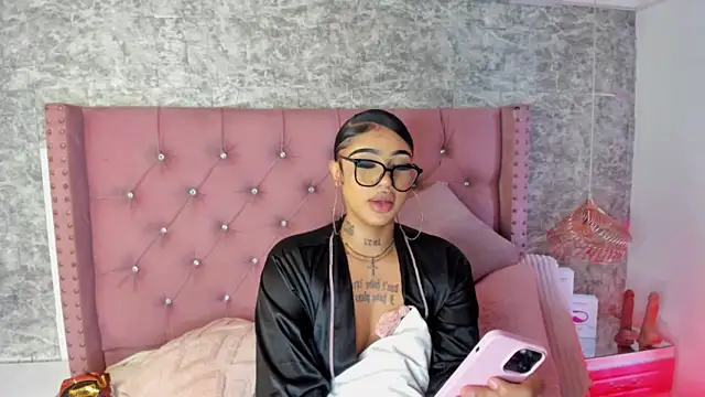 Mia_Jansen live sex cam