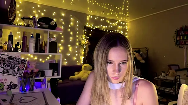 amily_sunray's cam snapshot