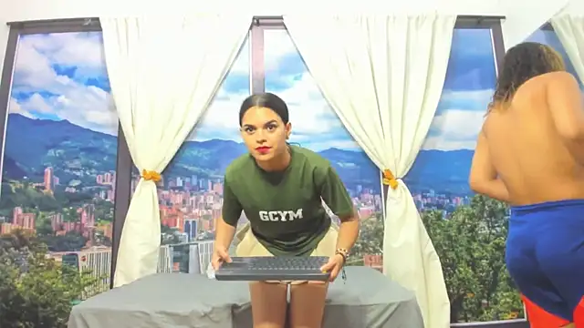 SabrinaAndYaly live sex cam