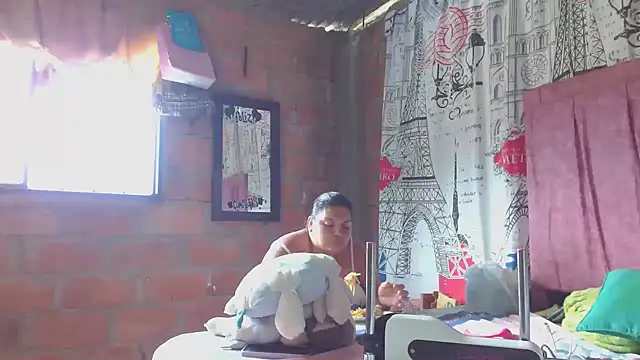 sexy-latin10 live sex cam