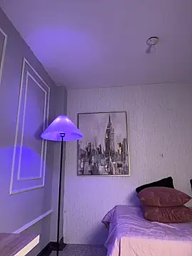 HoneyMollyX live sex cam