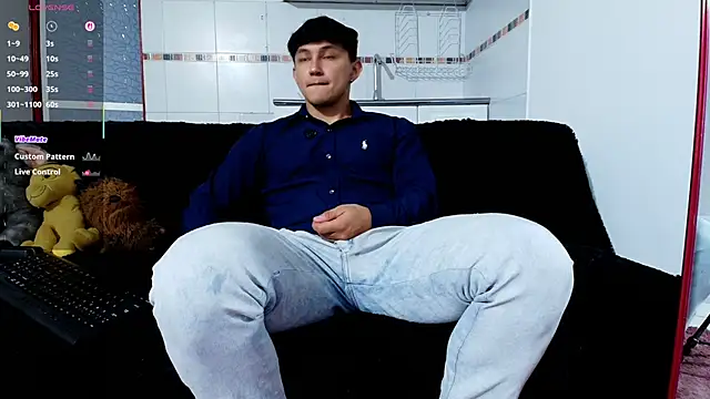 jacques_cardiet live sex cam