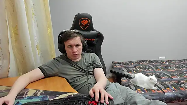 iliaskrislove live sex cam