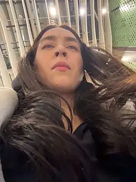 Holly_Play live sex cam