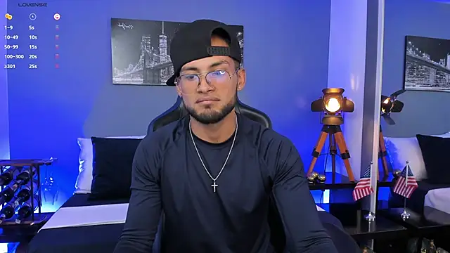 Max_Conor1 live sex cam