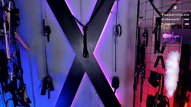 VictoryaLiah_BDSM live sex cam