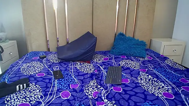 violet_angel13's cam snapshot