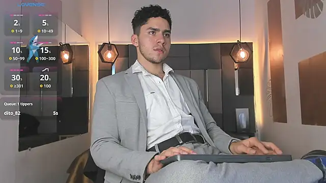 LiamNovak live sex cam