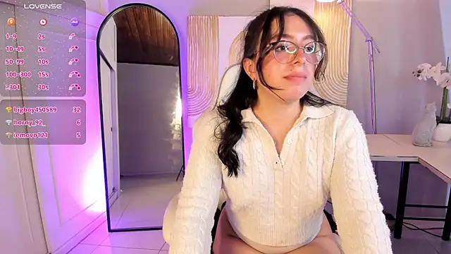 mia_wills_'s cam snapshot