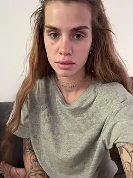 EmiliaCatalina live sex cam