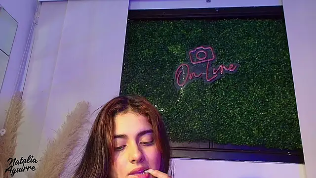 natalia_aguirre1's cam snapshot