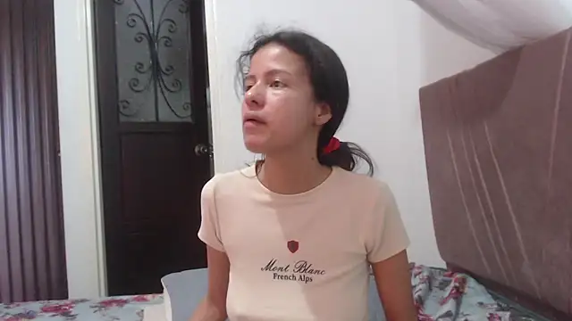 nathaly_jones_'s cam snapshot