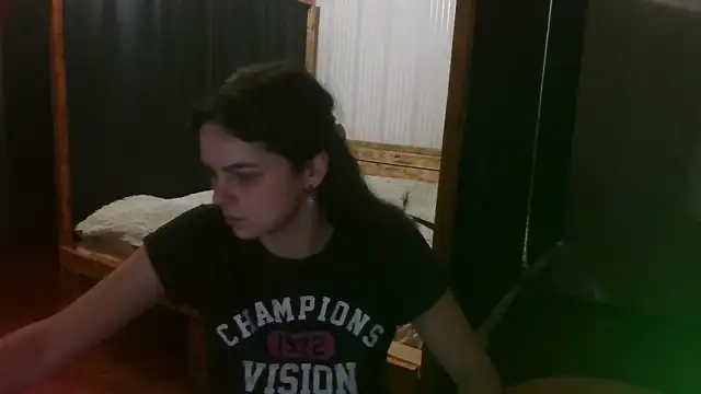 EthelsLover's cam snapshot