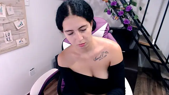 samantha_baby_'s cam snapshot