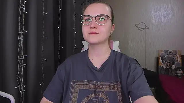 MissBrightShine's cam snapshot