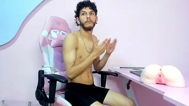 LuckySammer's cam snapshot